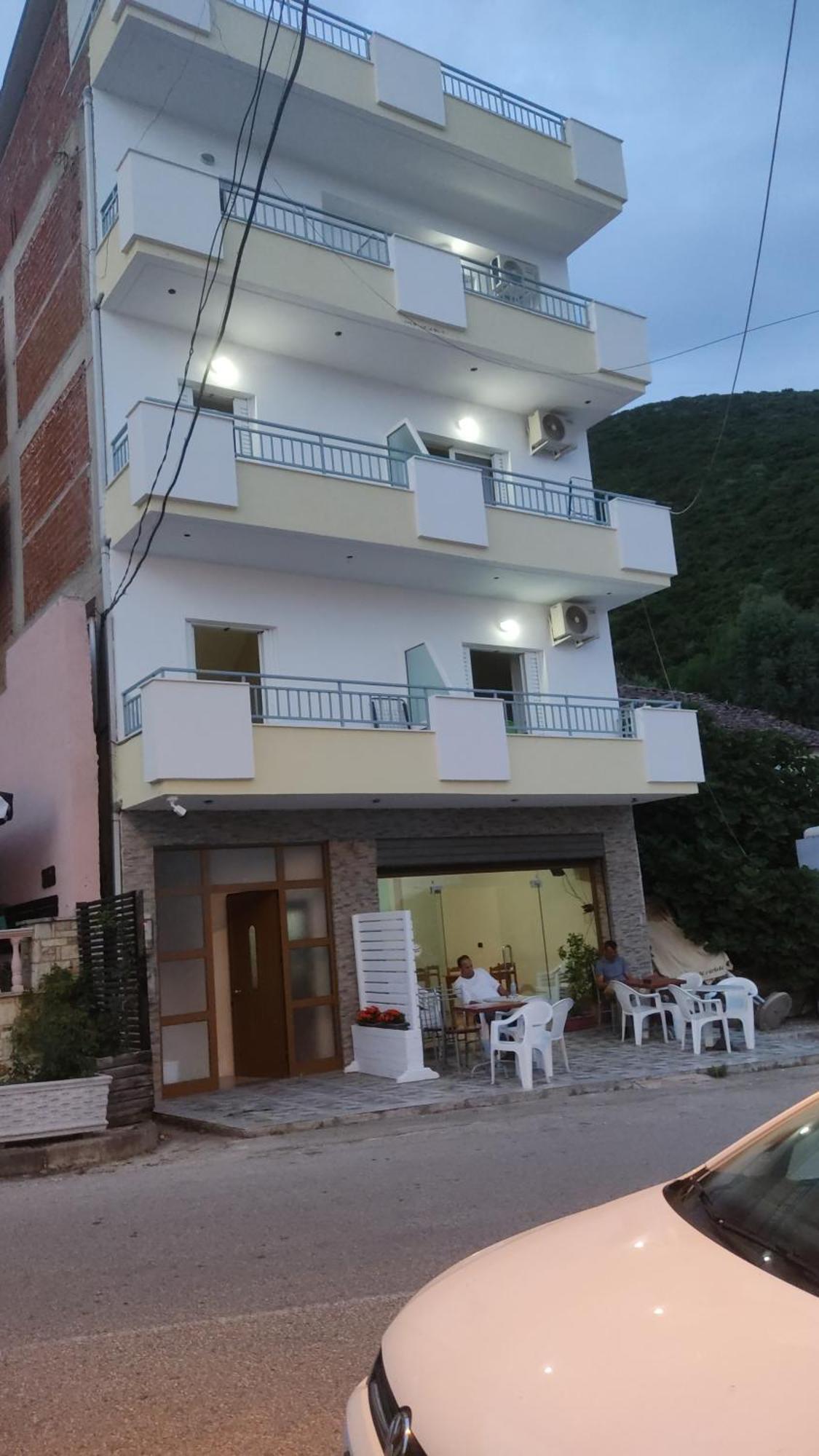 Lukova Center Apartments מראה חיצוני תמונה
