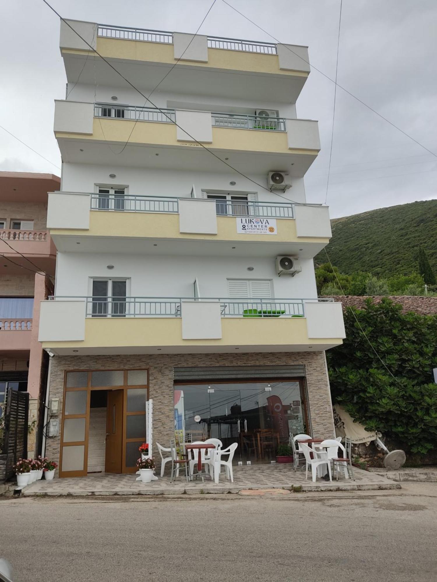 Lukova Center Apartments מראה חיצוני תמונה